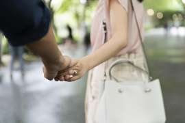 丈夫出轨妻子还要挽回吗 丈夫出轨妻子还要挽回吗